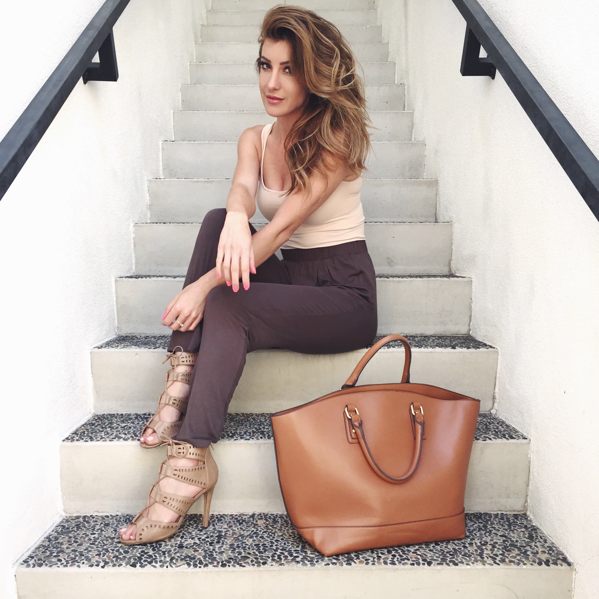 olive joggers outfit
