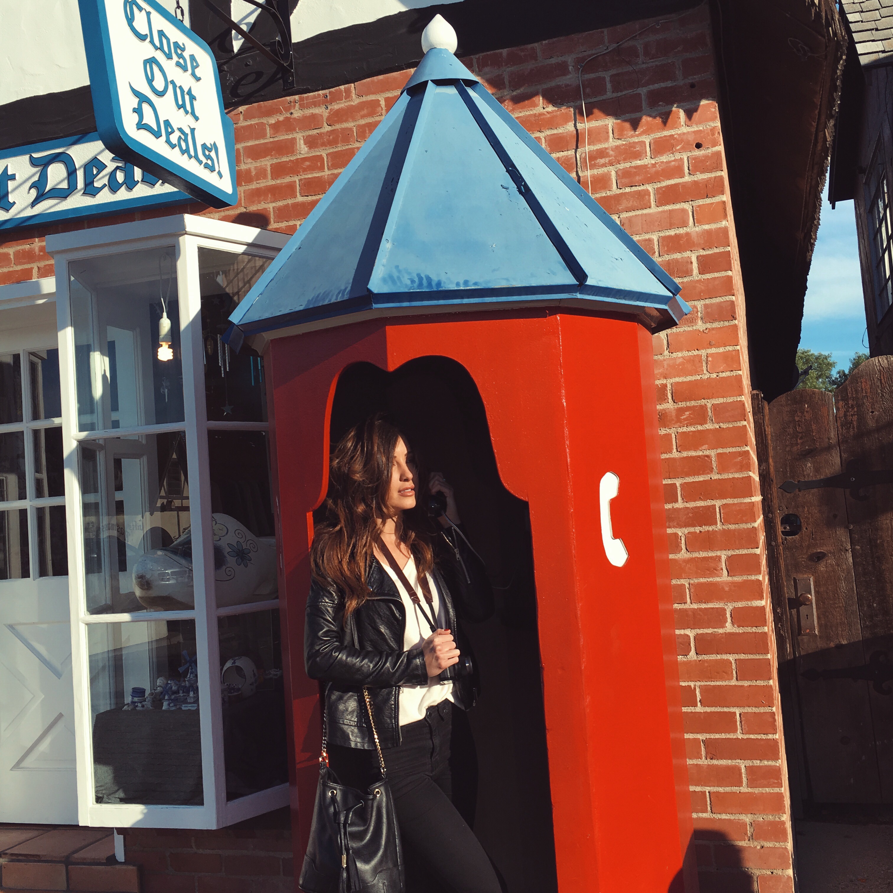 travel blogger in los angeles